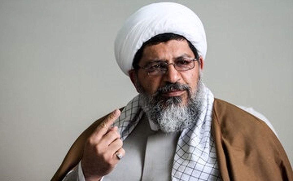 ماجرای قرآن شهید سلیمانی که دست نرجس سلیمانی است/ مقام ارشد وزارت دفاع: در بین شخصیتهای کشور، حاج قاسم را میتوان دومین نفر در مطالعه کتاب دانست