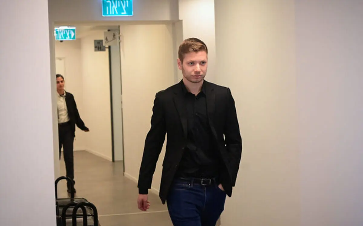 پسر نتانیاهو توسط پلیس اسرائیل احضار شد

