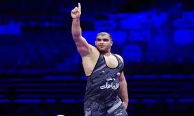 تمرینات ویژه قهرمان سنگین وزن کشورمان و واکنش جالب مردم/ ویدئو

