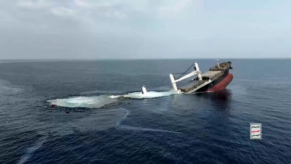 آزادی خدمه کشتی غرق شده «اترنیتی سی» و انتقال آنها از یمن به عمان
