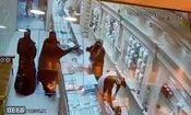 دستگیری ۶ سارق طلافروشی دَرگهان قشم/ ۸ کیلو طلا به مالباخته بازگشت