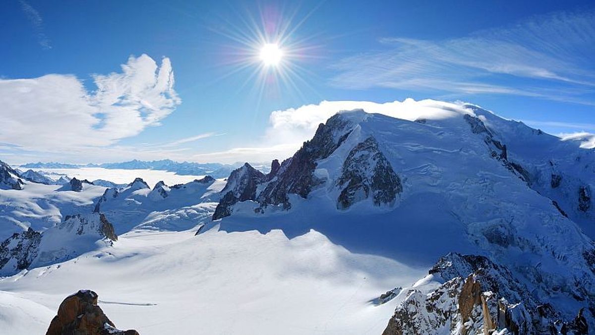 مرتفع‌ترین قله کوهستان آلپ بیش از ۲ متر کوتاه شد