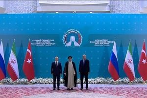 رییس جمهور: تنها راه‌حل بحران سوریه سیاسی است/ اردوغان: روسیه و ایران در مبارزه با گروه های تروریستی در کنار ترکیه باشند/ پوتین : ایران ، روسیه و ترکیه اقتصاد سوریه را احیا کنند/ ویدئو