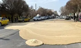 ماجرای بیرون زدن کف از وسط خیابان در تبریز چیست؟/ ویدئو

