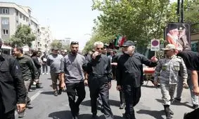 دریادار سیاری: مردم با حضور میلیونی خود در مراسم وداع با رهبر شهید حماسه آفریدند