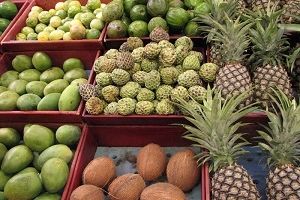 رکورد زنی قیمت میوه های وارداتی در آستانه شب عید