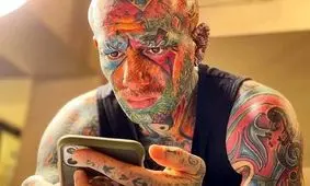 عموی تتلو: امیرحسین یک هفته است که در زندان ازدواج کرده است/ او مریض است و با مادرش و ما قهر است/ ویدئو

