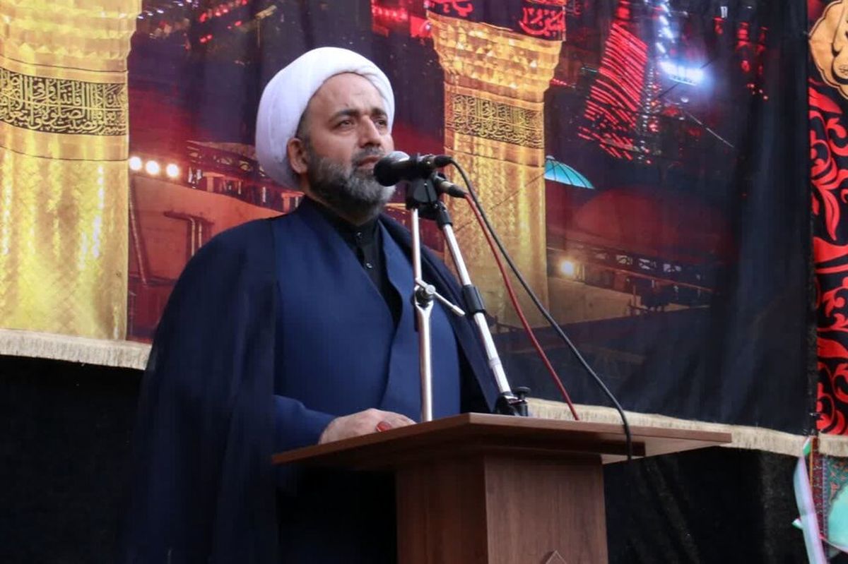 مدیرکل تبلیغات اسلامی آذربایجان غربی: هر کس سر ترامپ حرامزاده را بیاورد، 100 میلیارد تومان جایزه می دهیم/ ویدئو