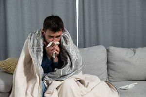 تفاوت علائم آنفلوآنزا با کرونا تنها در بروز مشکلات گوارشی است