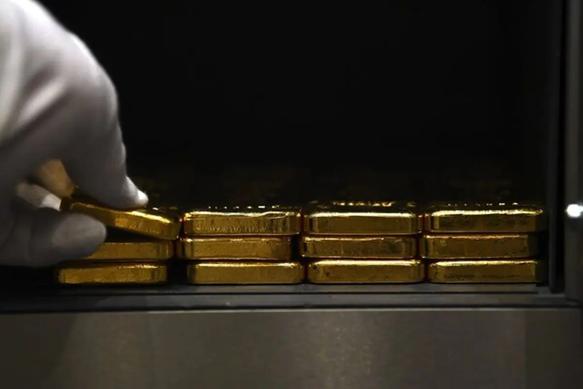 تداوم رشد قیمت جهانی طلا؛ عبور قیمت هر اونس از ۴۲۰۰ دلار 