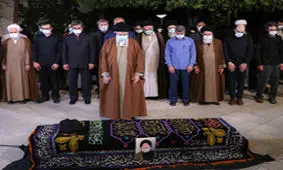 رهبر انقلاب شامگاه دوشنبه بر پیکر حجت‌‌‌الاسلام فاطمی‌نیا نماز میت اقامه کردند

