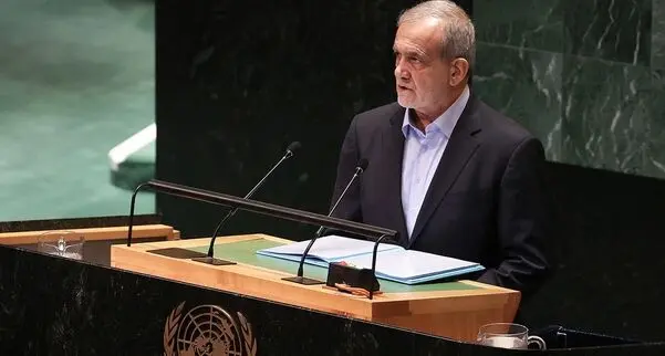 پزشکیان: از جنگ نمی‌ترسیم و برای صلح از مذاکره نمی‌گریزیم/بمب اتم در اسرائیل است اما بازرسان در ایران