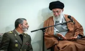 اکنون، تمرکز حملات دشمن روی جایگاه رهبری است