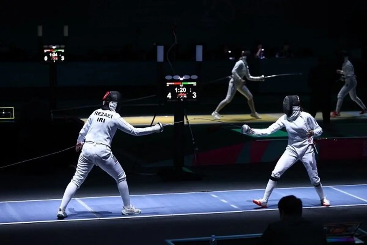 بازگشت شمشیربازان نوجوان و جوان به کشور بعد از ١٢ روز
