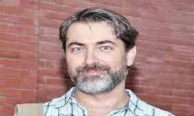 سفر در زمان؛ «پارسا پیروزفر» در نوجوانی و با ژست بامزه؛ اواخر دهه 50 