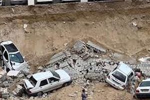 حادثه ریزش دیوار و پارکینگ مجتمع مسکونی در بندرعباس