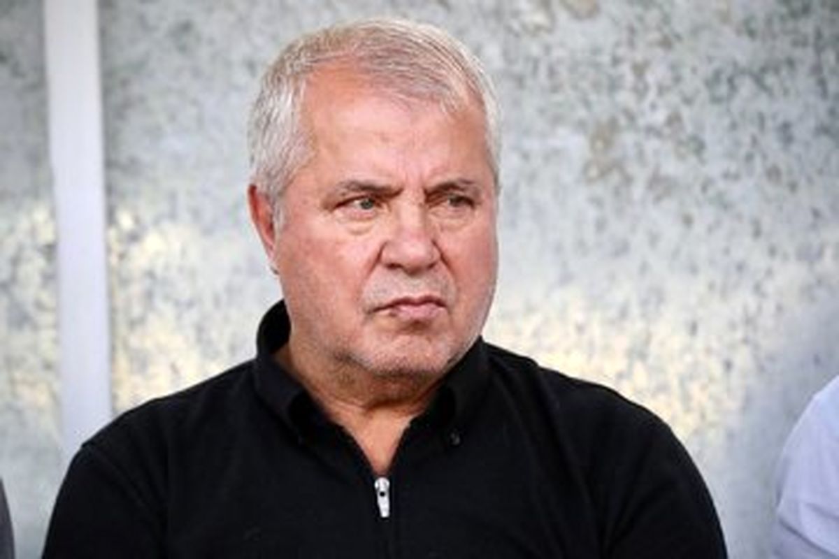 انتقاد خیابانی از هواداران پرسپولیس؛ چرا به علی پروین بیاحترامی میشود؟