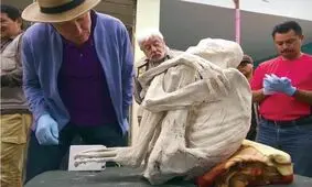 کشف جسد یک آدم فضایی سه انگشت در پرو + عکس