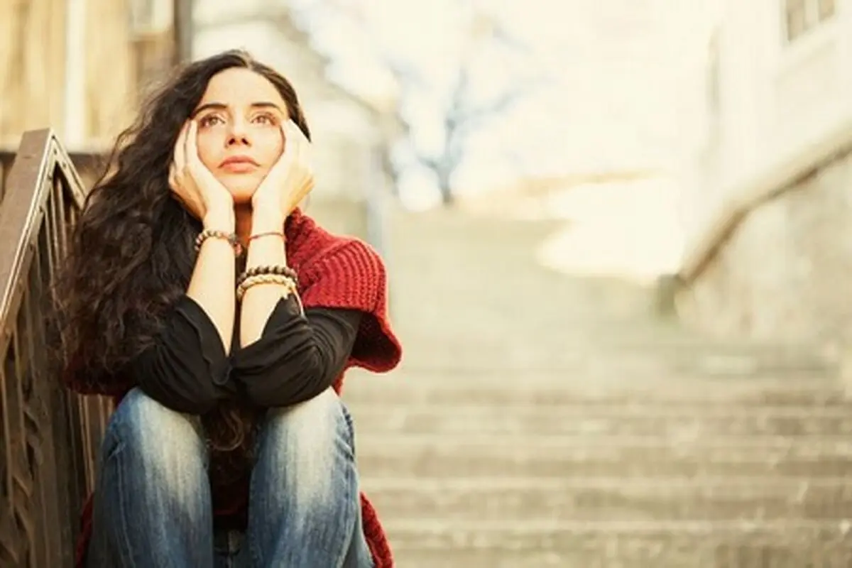 من باکره نیستم،  چطور و چه زمانی به خواستگارم بگویم؟
