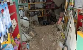 سقف مغازه روی سر زن جوان آوار شد