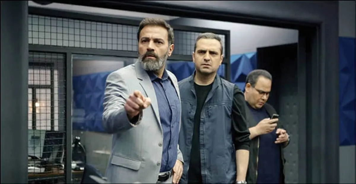 پخش یک سریال تلویزیونی در ۲ شبکه