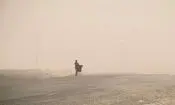 وقتی فقر، زنان را به جاده‌های ناامن می‌فرستد
