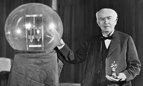 سفر در زمان؛ «توماس ادیسون» در آزمایشگاه اش در منلو پارک؛ سال 1258