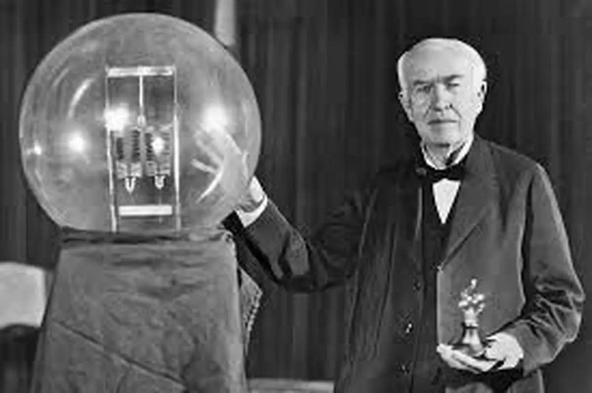 سفر در زمان؛ «توماس ادیسون» در آزمایشگاه اش در منلو پارک؛ سال 1258