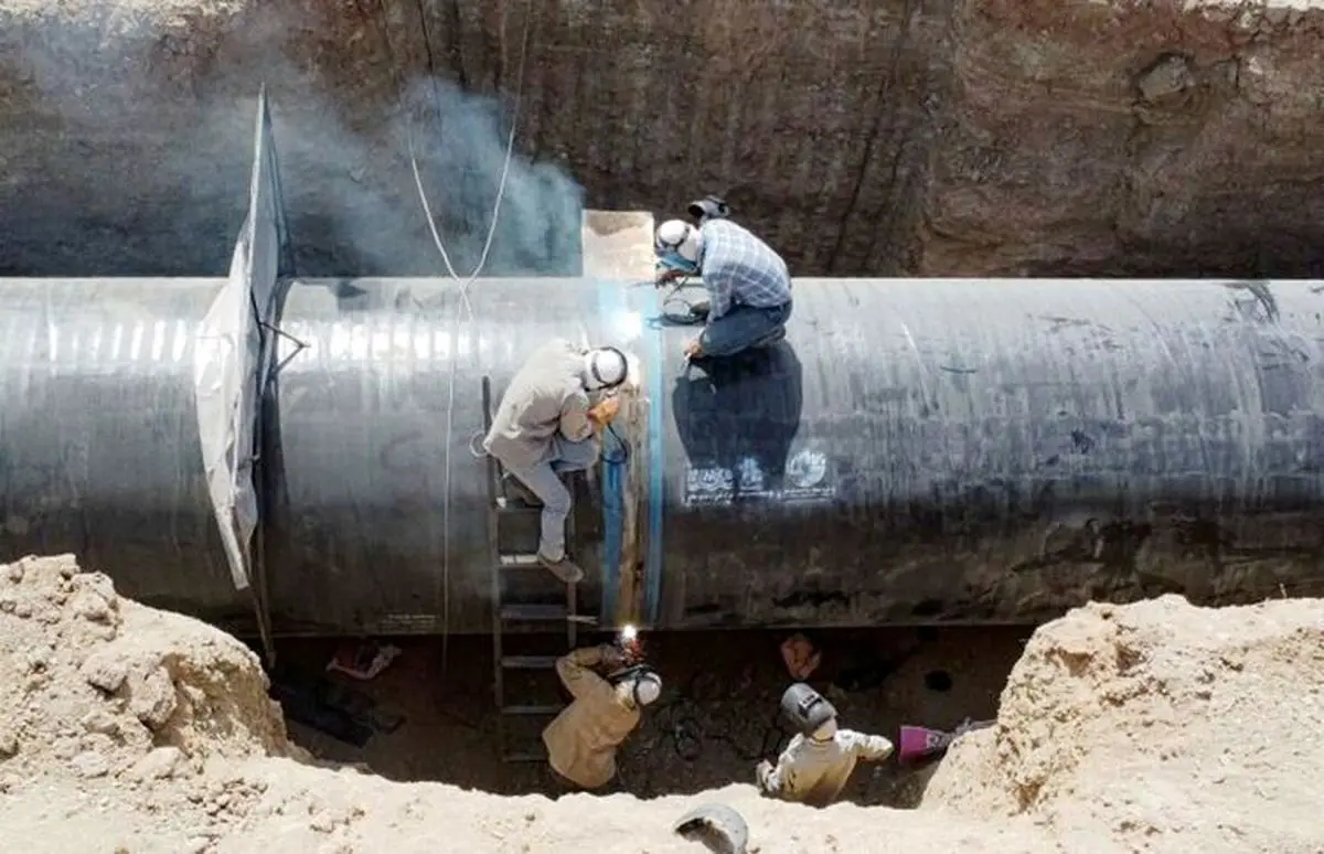 افتتاح طرح انتقال آب دریای عمان به فلات مرکزی با دستور پزشکیان/ قطع وابستگی بخش قابل توجهی از صنایع منطقه به حوضه آب زاینده‌رود