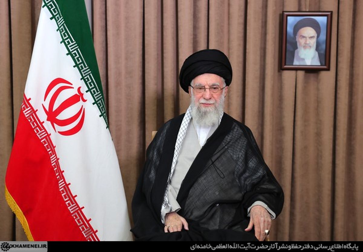 رهبر انقلاب: نیروهای مسلح، رژیم رذل صهیونی را بیچاره خواهند کرد