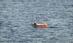 آمریکا مدعی شد: جان دو ایرانی را در دریای عمان نجات دادیم