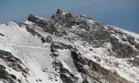 جزئیات فوت دو کوهنورد در علم‌کوه/ امدادگران هم گرفتار شدند