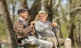 سالمندان برای بهبود سلامت خود، بیشتر معاشرت کنند