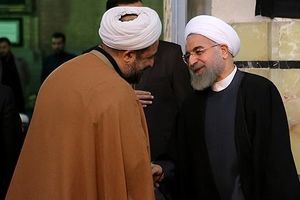 تعبیر حمید رسایی از علاقه حسن روحانی به غربیها؛ انگار بچه به پستان مادرش رسیده!/ ویدئو