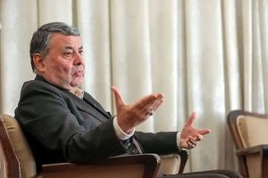 فرصت کمی در اختیار ایران است؛ باید مذاکرات با آلمان، فرانسه و انگلستان آغاز شود