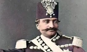 سفر به ایران قدیم؛ تصویری از «ناصرالدین شاه» روی پلکان عمارت «خوابگاه» 