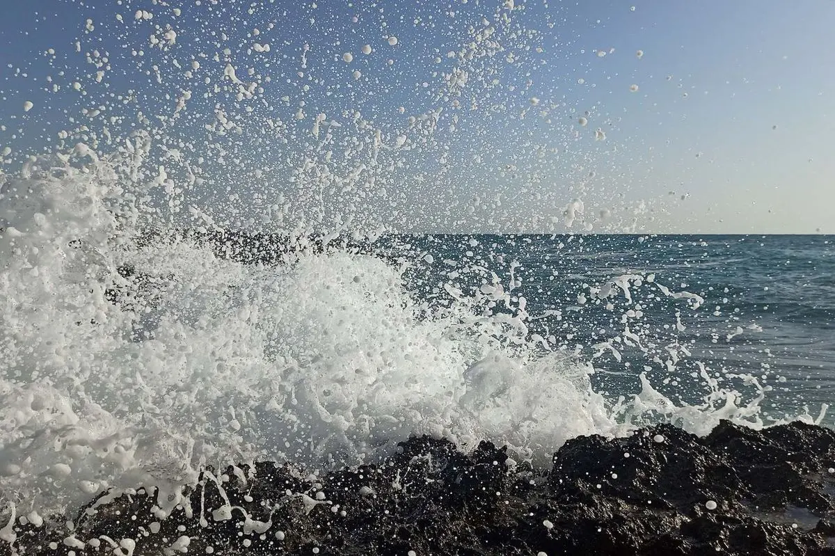 مسیرهای دریایی کیش برای روز یکشنبه مسدود اعلام شد
