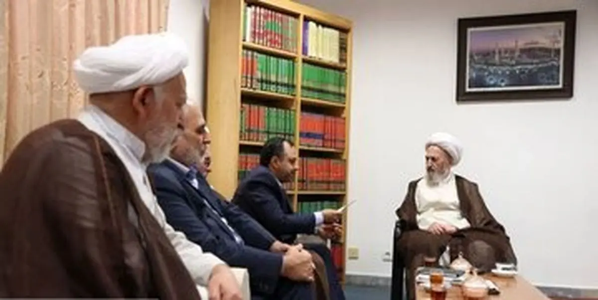 هشدار مهم یک مرجع تقلید به وزیر اقتصاد؛ اجازه تجارت به بانک ها را ندهید