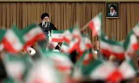 رهبر انقلاب: ملت ایران امروز هویت و همت خود را به رخ جهانیان کشید
