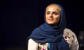 الهام شعبانی اجرای تئاترش را به خبرنگاران تقدیم کرد/ روز خبرنگار باید خوشحال باشیم اما متاسفانه نیستیم/ ویدئو 