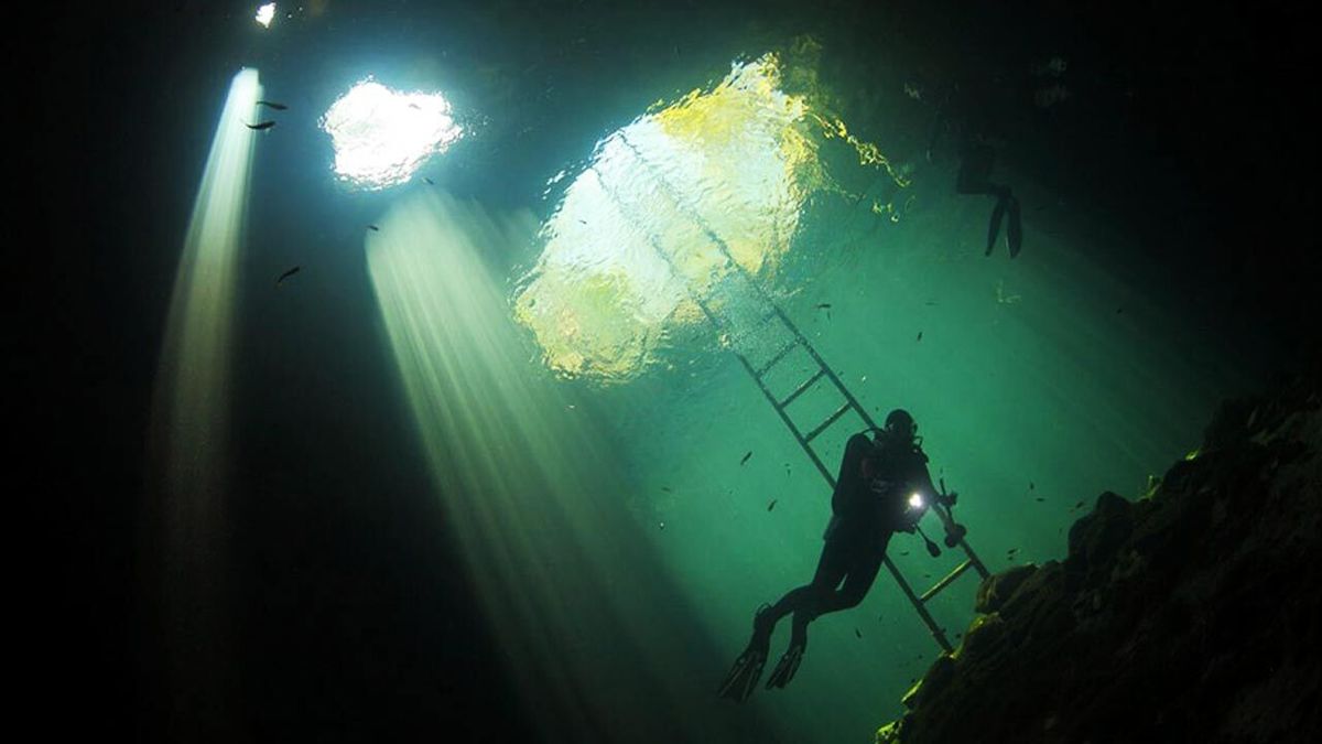 دنیای حیرت انگیز غارهای زیر آب/ ویدئو