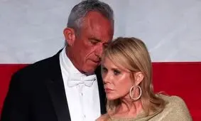 رسوایی پیامک‌های جنسی رابرت کندی بالا گرفت 