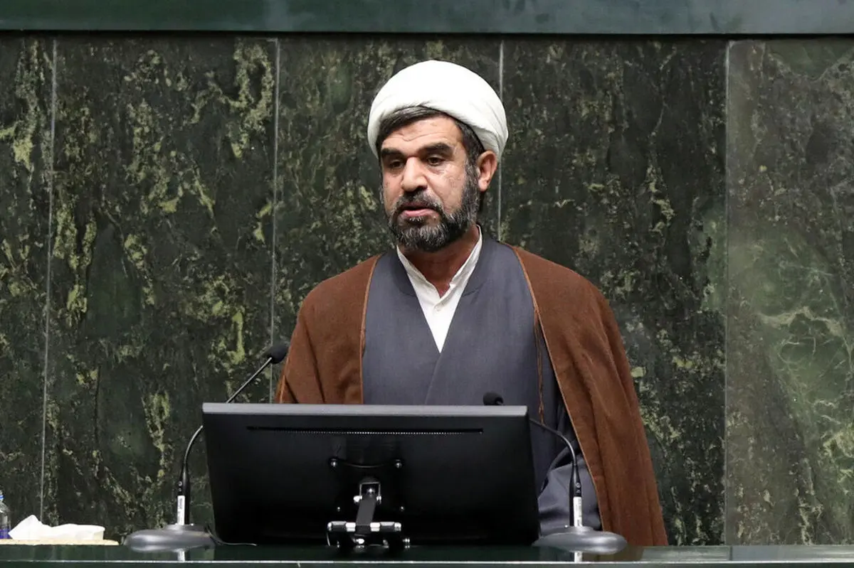 اصل توقیف رسانه‌ای مانند خبرفوری بدون اعلام دلیل مشخص، کار درستی به نظر نمی‌رسد/ قبل از توقیف باید تذکر داده شود