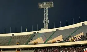  مشاهده دود ناگهانی کنار یکی از پروژکتورهای ورزشگاه آزادی در حاشیه تمرین تیم ملی/ ویدئو

