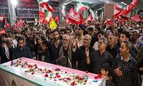 تشییع پیکر شهدای حمله تروریستی به بندرعباس/عکس