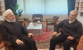 حمایت حسن روحانی از پزشکیان/ به کسی رأی دهیم که مصمم است سایه تحریم را از سر مردم بردارد/ از مردمی که خواهان تعامل سازنده با جهان و اعتدال در داخل کشور هستند، می‌خواهم که به پزشکیان رأی بدهند
