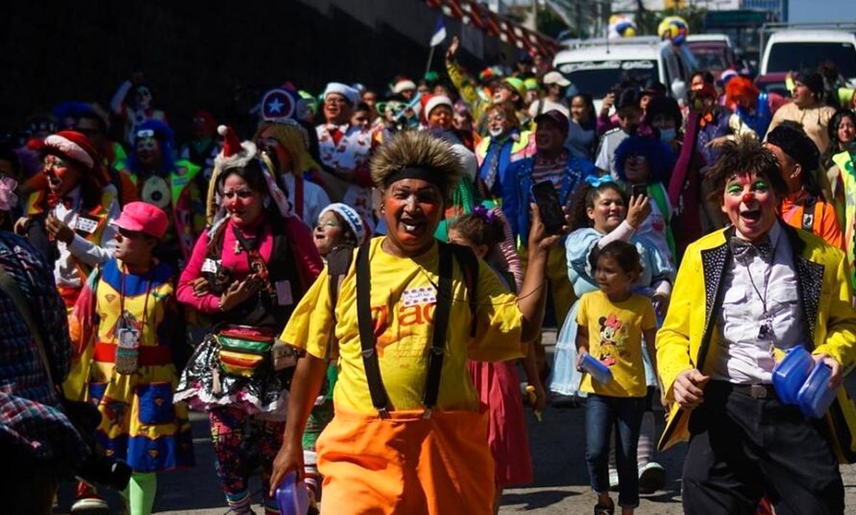 روز ملی دلقک در السالوادور/ عکس
