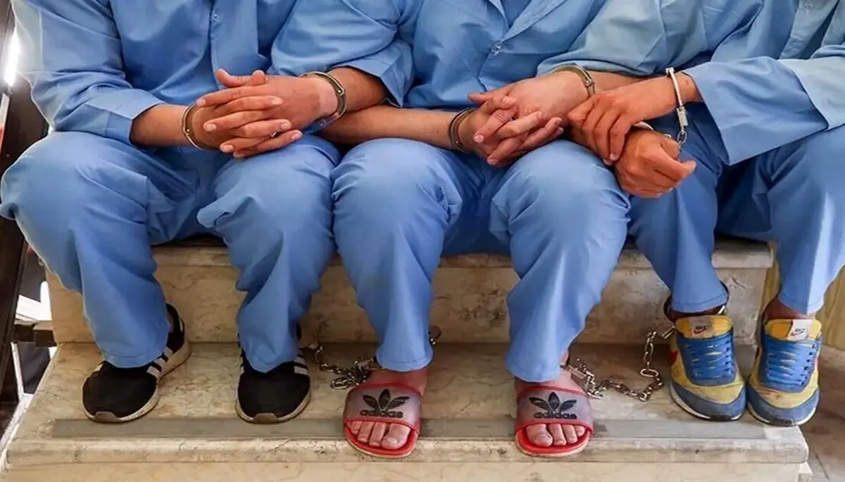 آزار سیاه زنان کرمانی جلوی چشم شوهرانشان/ 3 مرد به مرگ محکوم شدند
