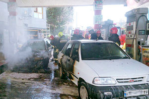 شهروندان اراذل مسبب آتش زدن خودروهای جنوب تهران را به پلیس معرفی کنند