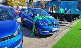 ۸۸ خودروی تمام برقی به تاکسیرانی تحویل داده شد